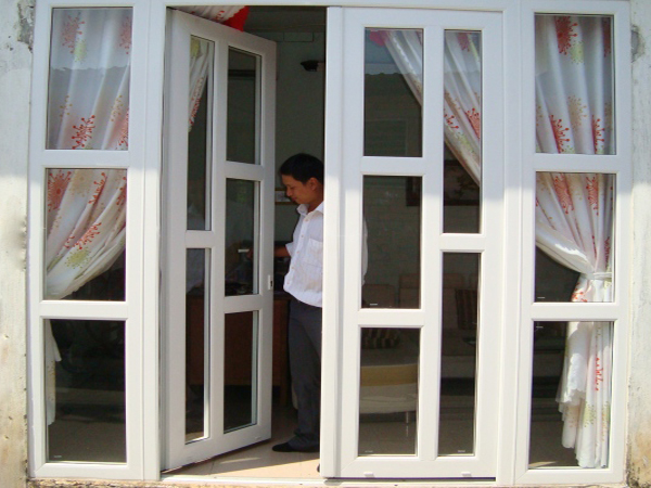CỬA ĐI UPVC